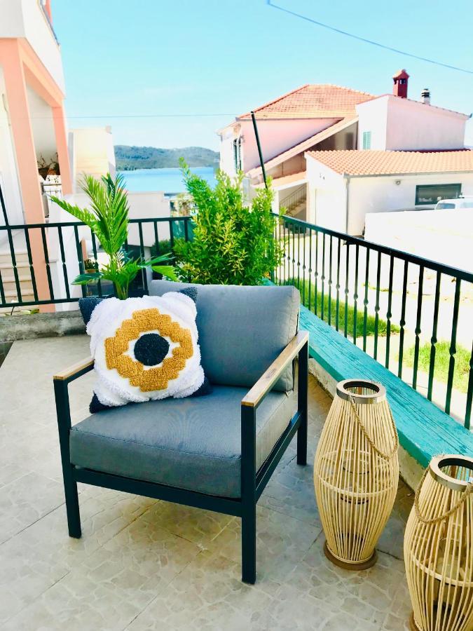 Apartmani-Okrug Gornji-Ciovo Trogir Buitenkant foto