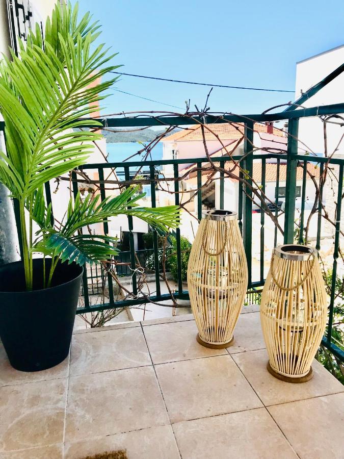 Apartmani-Okrug Gornji-Ciovo Trogir Buitenkant foto