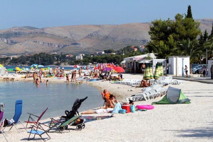 Apartmani-Okrug Gornji-Ciovo Trogir Buitenkant foto