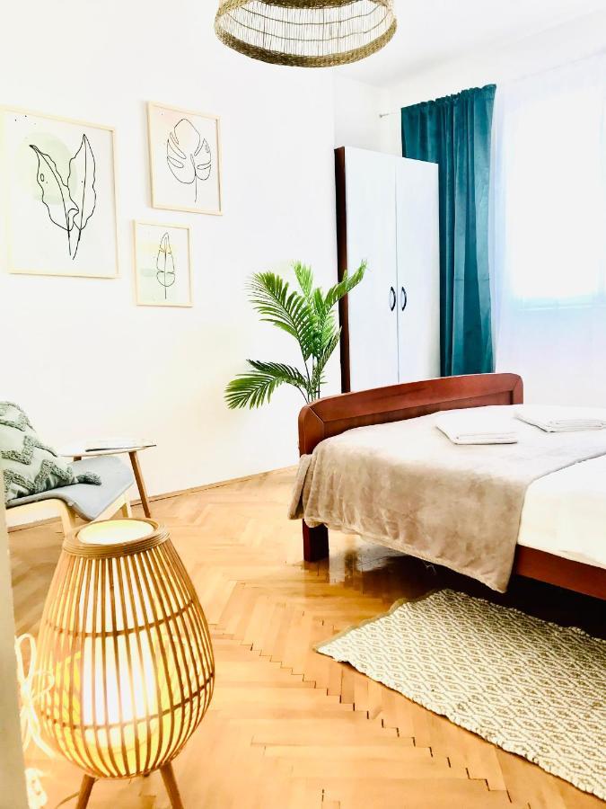 Apartmani-Okrug Gornji-Ciovo Trogir Buitenkant foto