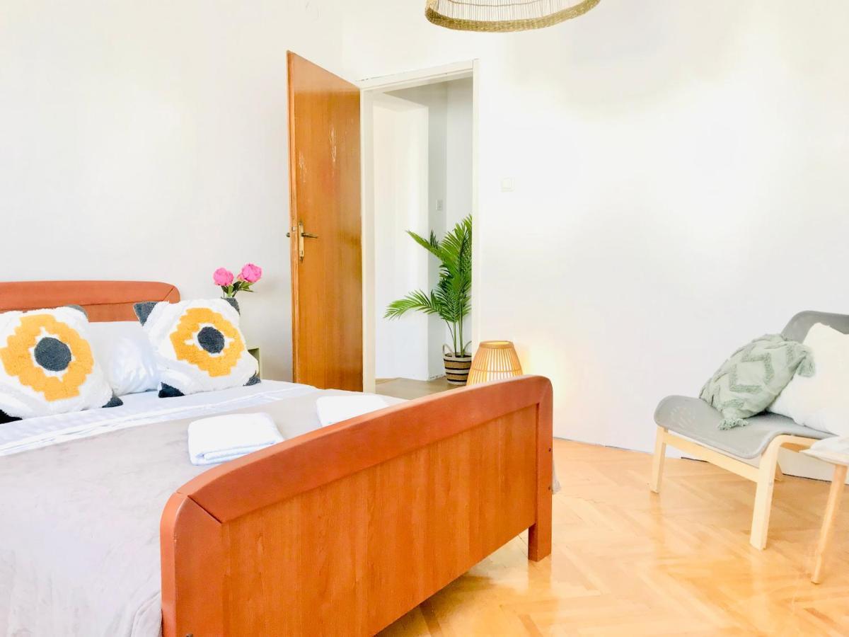 Apartmani-Okrug Gornji-Ciovo Trogir Buitenkant foto