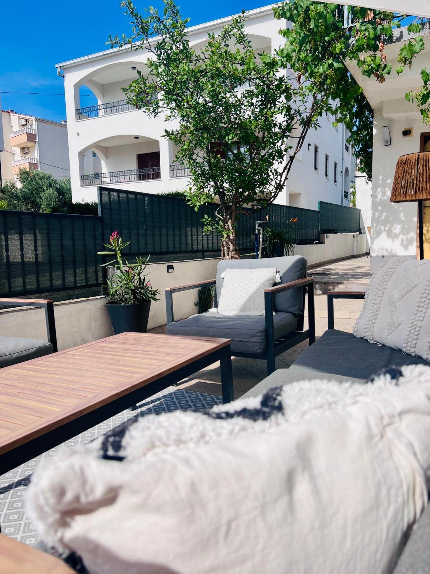 Apartmani-Okrug Gornji-Ciovo Trogir Buitenkant foto