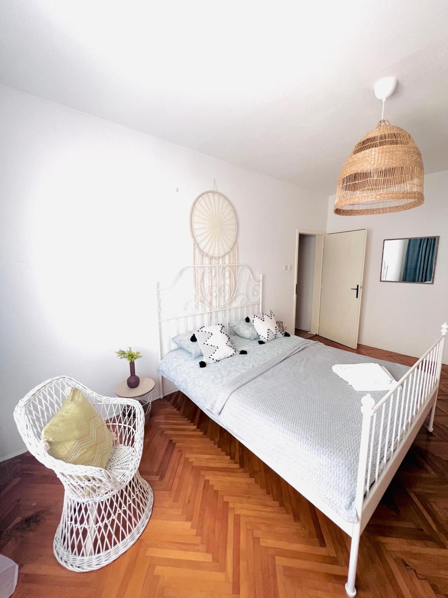 Apartmani-Okrug Gornji-Ciovo Trogir Buitenkant foto